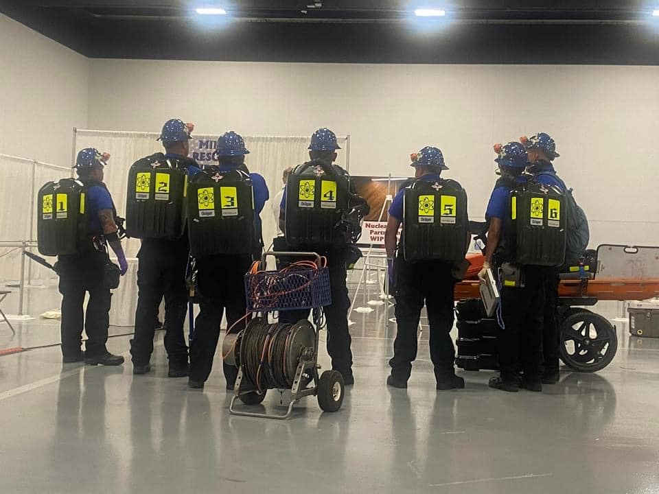 WIPP Blue Mine Rescue Team briefing before a competition